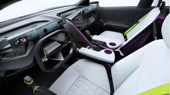 无人驾驶的末日，全新WayRay Holograktor概念车