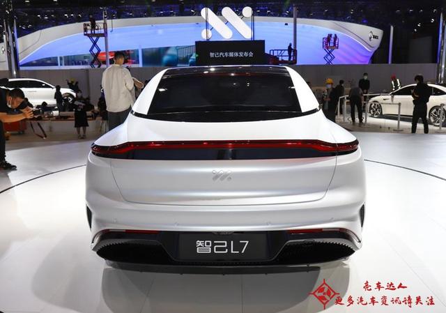 智己L7值得买吗？配四轮转向技术，适合自己最重要！