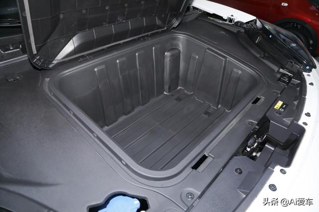 续航超500km，2米83轴长快充家用SUV，好养便宜，实拍奇瑞大蚂蚁