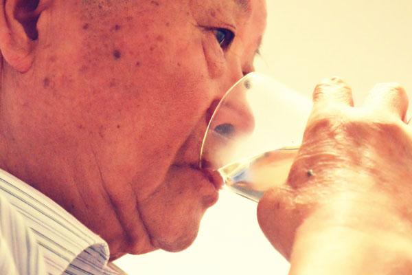 气温下降1℃，心血管病风险增加2%，秋冬季节，该如何护住血管？