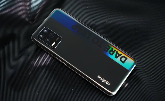 截至2021年8月，續航“最好”的五款手機，體驗黨可以入手瞭