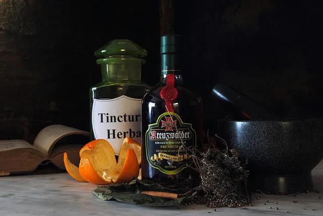 随着人口老龄化，养生成了一大问题，那么该如何有效地养生？