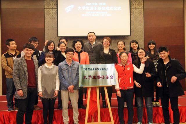 “打工女王”杨秋兰：勤工俭学发现商机，贫寒女孩成功逆袭