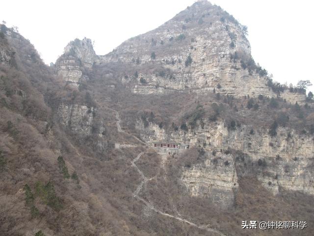 封门村真实灵异事件:中国第一鬼村“封门村”有多神秘？主播夜闯鬼村，晚上又报警求救