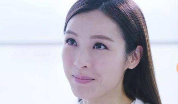 她用4年时间便获得的视后，曾一度收入为0，落魄到借钱过日子