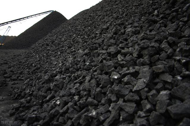 煤炭利空再度来袭，双焦暴跌创下近4个月低位；美国煤炭价格飙升