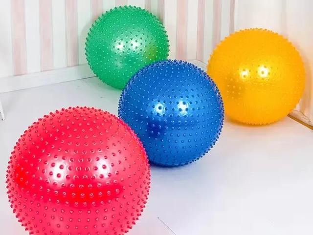 3种大龙球的玩法，超级锻炼孩子的专注力和平衡力