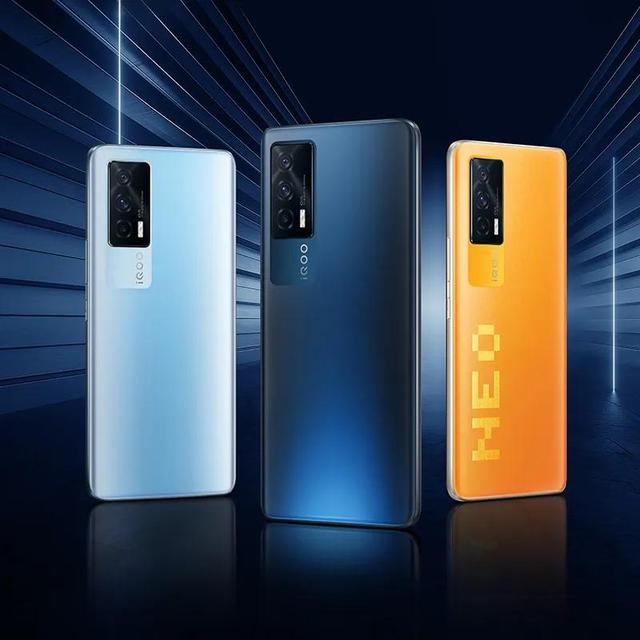 2021年下半年买手机，为什么懂行人推荐这几款？优点藏不住