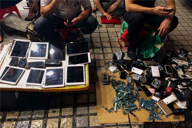 “山寨手机王子”没落：曾拥亿万资产，如今沦落街头，经历了啥？