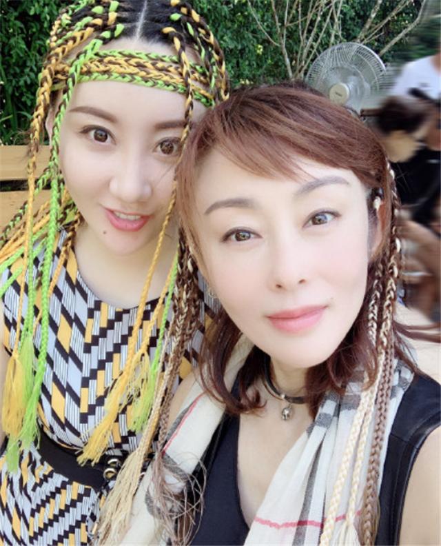 周星驰的老婆叫什么