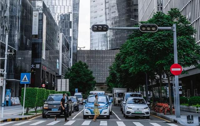 南山科技园里，当一个程序员决定不再996式奋斗