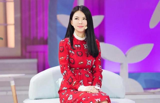 李湘简介:“湖南一姐”李湘，也走到了今天，她可曾后悔