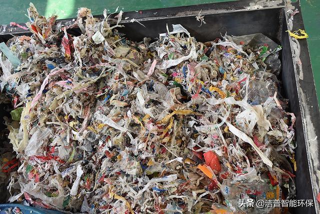 双轴剪切式破碎机使用方法