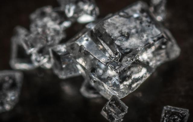 从“垃圾元素”到“爱情金属”，“铂”是怎么咸鱼翻身的？