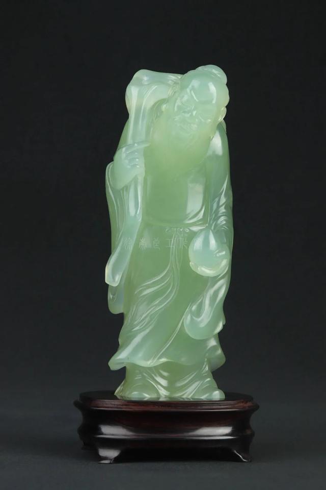 黄蜡石表面鱼鳞纹