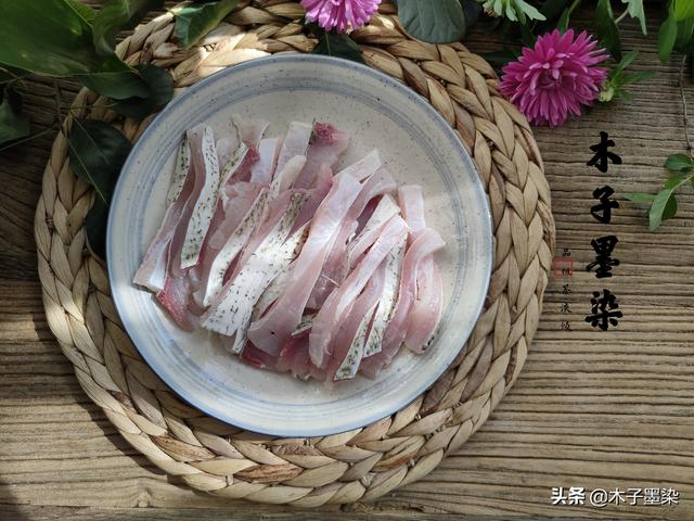 鲢鱼有两个角没鱼鳞