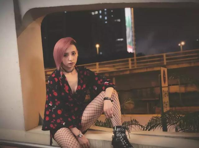 绯闻体质！30岁TVB上位小花凭《幕后玩家》爆哭一幕人气急升