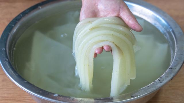 春季湿气重，建议多吃“3菜2豆2肉”，少吃2果，健脾祛湿健康过春