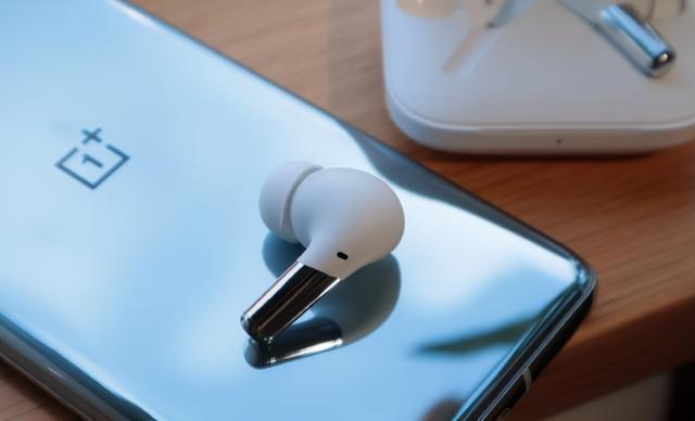 OnePlus Buds Pro：可能是千元内最值得购买的旗舰耳机