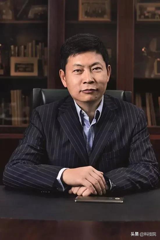 荣耀手机重整旗鼓后国内市场份额仍位居第三，荣耀回归？