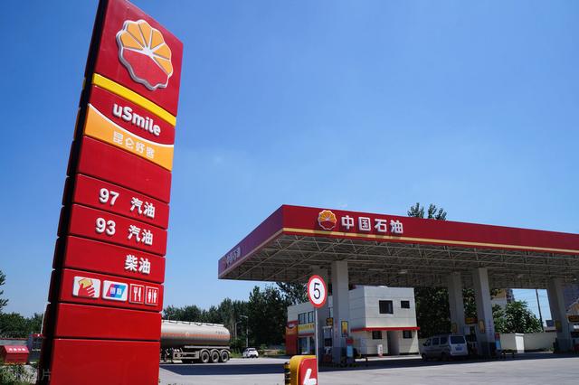 北向资金调仓曝光，“偷偷抄底”这些行业，持股增加数前十股出炉