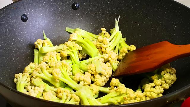 自从米饭学会这样做，我家3天2头吃，营养非常全面，孩子超喜欢