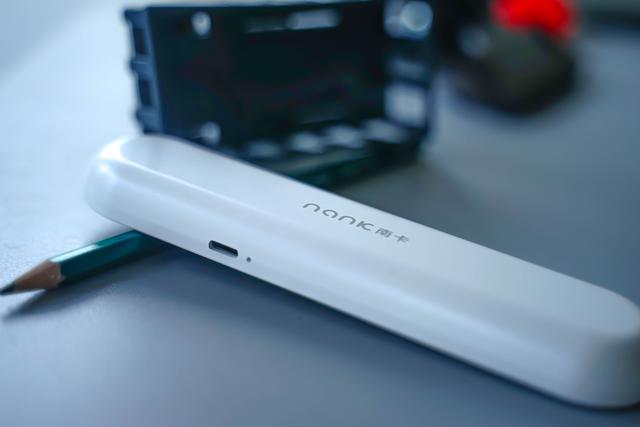 宝妈必备良品，半夜听歌刷视频不会影响到孩子的南卡Zzzz枕中宝