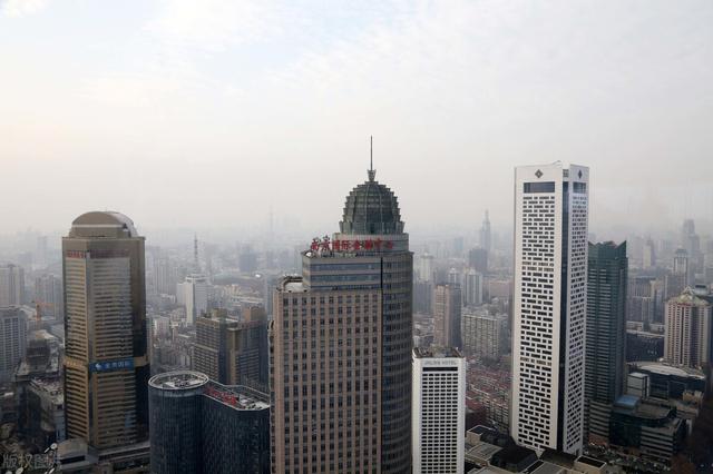 南京首富袁亚非：自创王大妈模式成IT大王，却3年玩坏千亿集团？