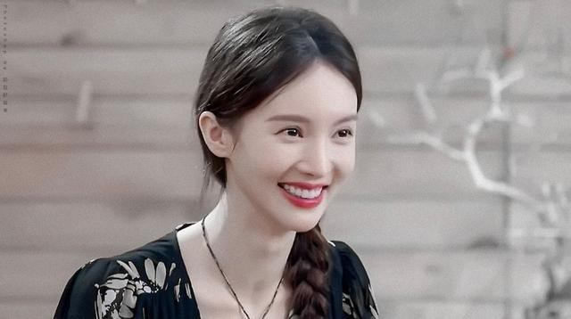 明星晕车呕吐（明星晕车呕吐吐一大袋）