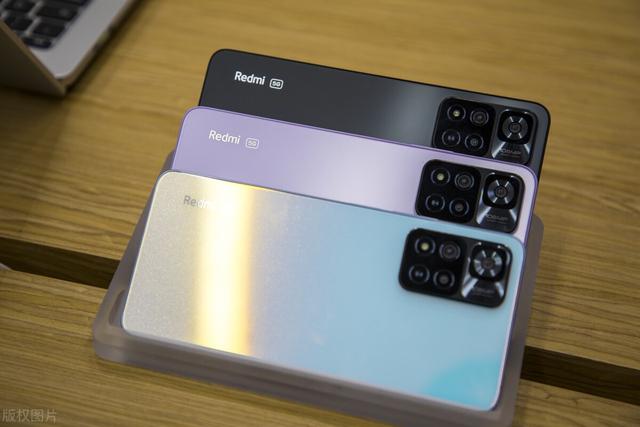 小米手机为什么国内销量不如海外？国内竞争对手太强的原因？