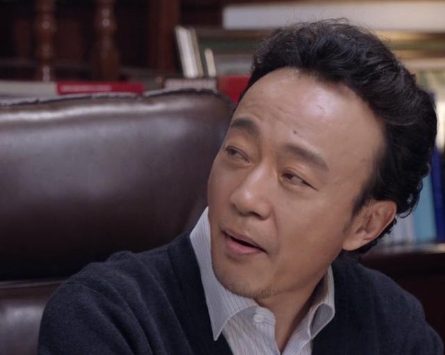 《突围》口碑不如《人民的名义》，两人选角失误，被一人害惨
