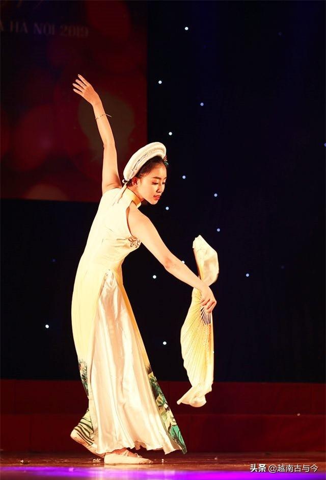 越南女跳舞(越南女跳舞视频)-天晟网