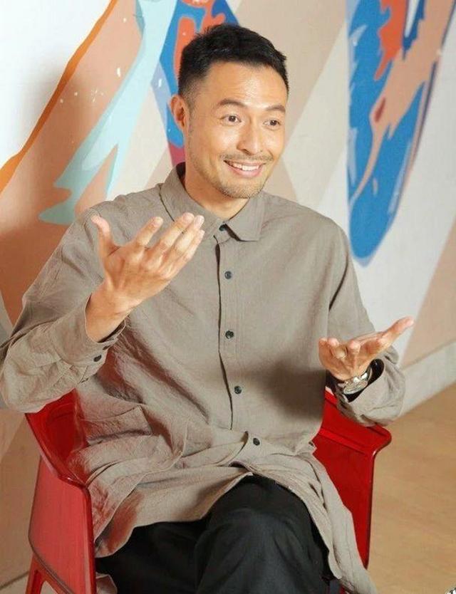 香港艺人进军内地，41岁TVB男神直言：内地作品很赚钱