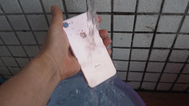 苹果7进水了怎么办