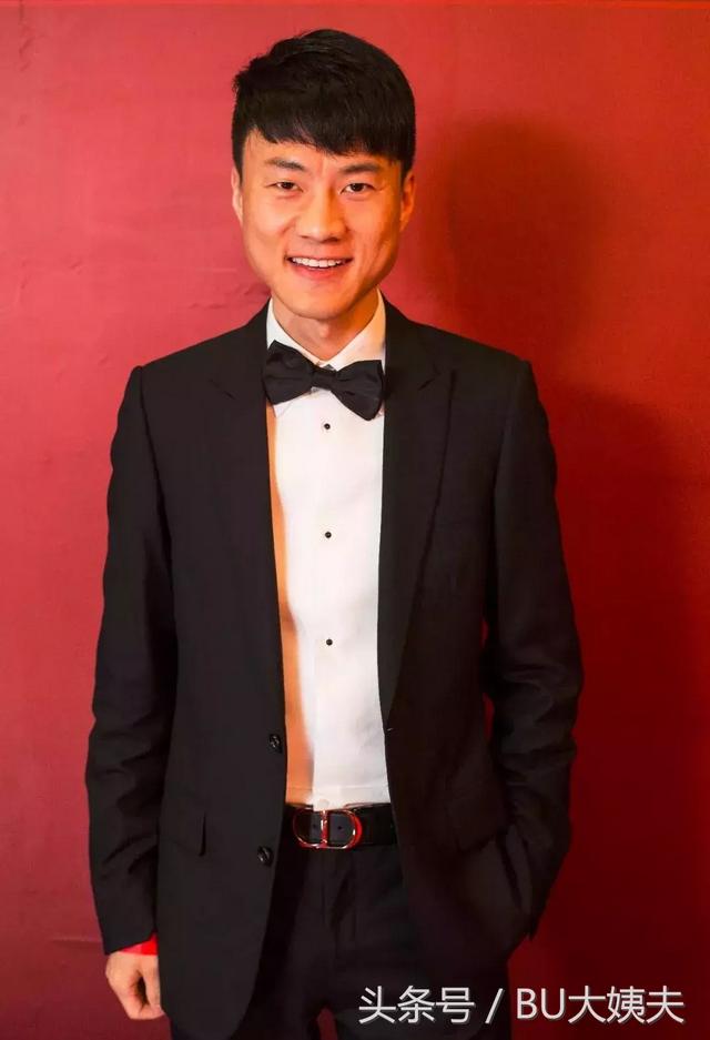 山峰教育集团老总「李成峰」