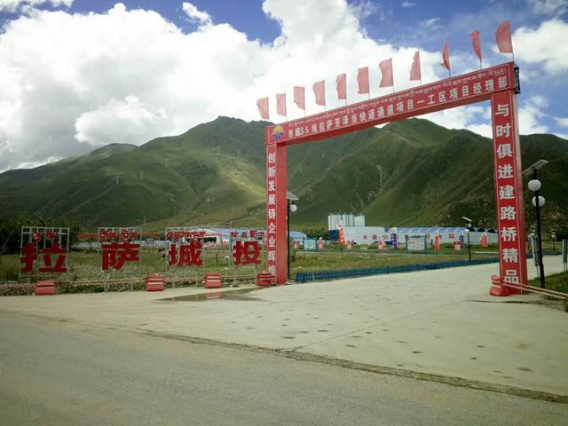 成都大宏力圆锥破碎机pyy200技术参数
