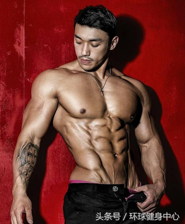 想讓腹肌出來透氣？有了這份指南，就能帶你達成夢想