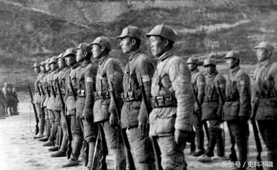 西北马家军:打着爱国的旗号公然侵占新疆，马步芳如何把马家军伪装成英雄的
