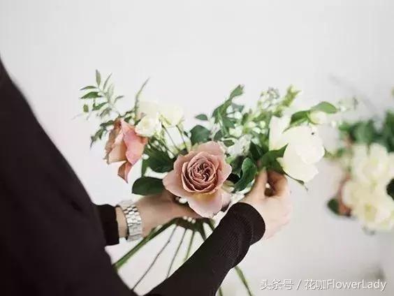 仙女插花是什么意思