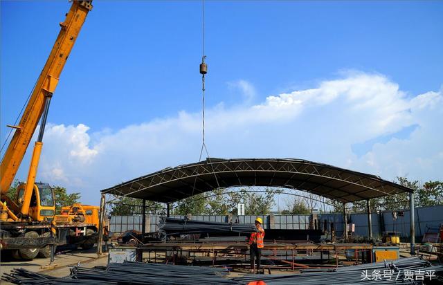 建精品工程展铁军雄风