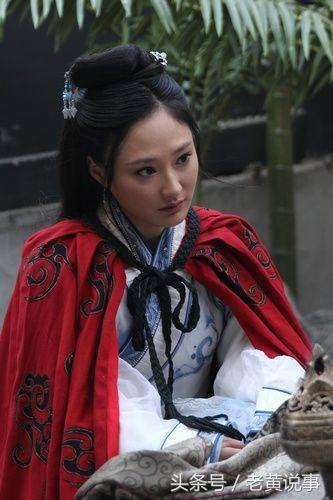 蔡文姬为救夫被曹操强留府中，其间发生了什么？