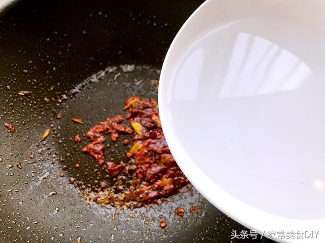 川辣紅燒豆腐，香辣可口，超級下飯，幾分鍾就搞定，好吃又好做 美食頻道 第8张