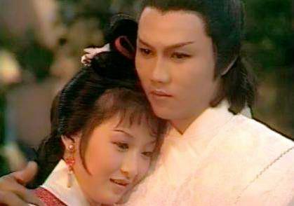 ��װ�������Ӿ��ϰ�����Щ(TVB�����������1979�桶����˫�����������㡷�����緢����һ��)