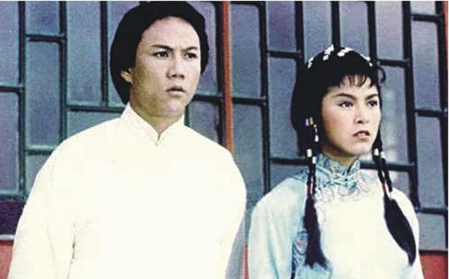 ��װ�������Ӿ��ϰ�����Щ(TVB�����������1979�桶����˫�����������㡷�����緢����һ��)