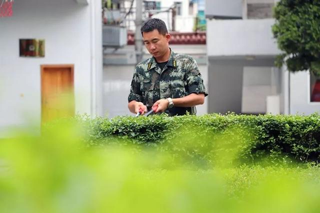 两位好主官 一对好搭档——记武警保山支队勤务保障中队一对好主官