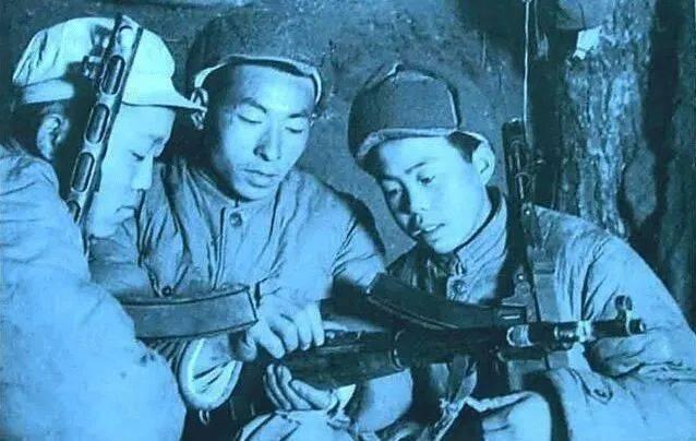 1950年，毛主席收到邓小平的一封电报，后勃然大怒，调动百万大军