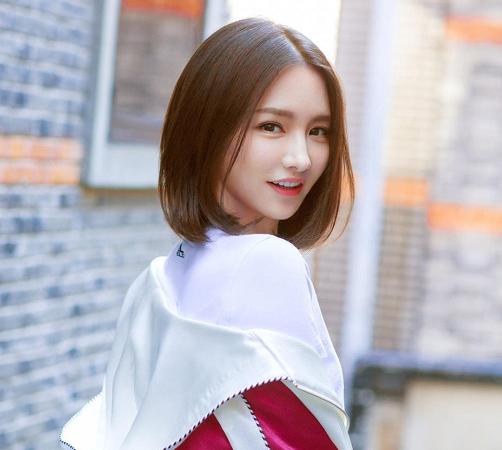 虎牙5大巅峰人气王2人人气下滑2人不敢直播1人却成亿万富翁