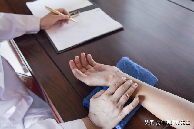 中医治病：望而知之谓之神，切而知之谓之圣