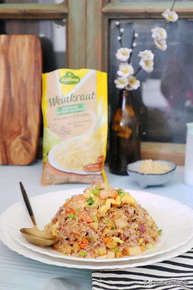 炒米饭加上它，开胃爽口助消化，孩子一口气吃光了