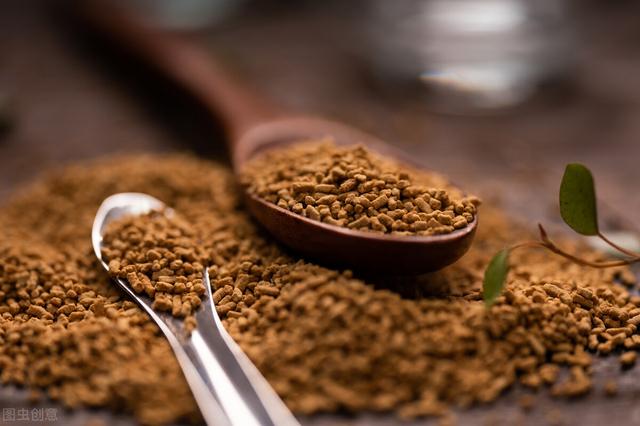 稳心颗粒与参松养心胶囊、脑心通胶囊与银杏叶片，谁更安全？